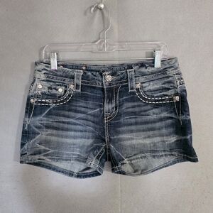 NWOT Miss Me Mid Rise Easy Shorts Rhinestones Embellished JE8001EH4 Size 28